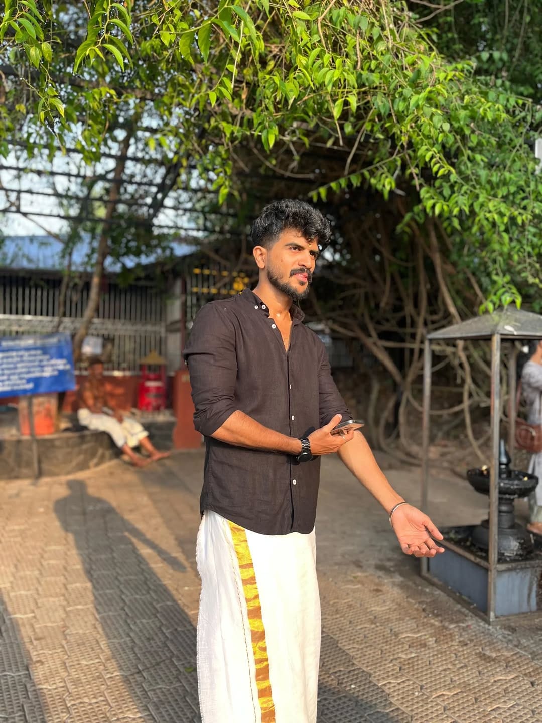 Post 5 by Varun Das on Instagram (carousel)