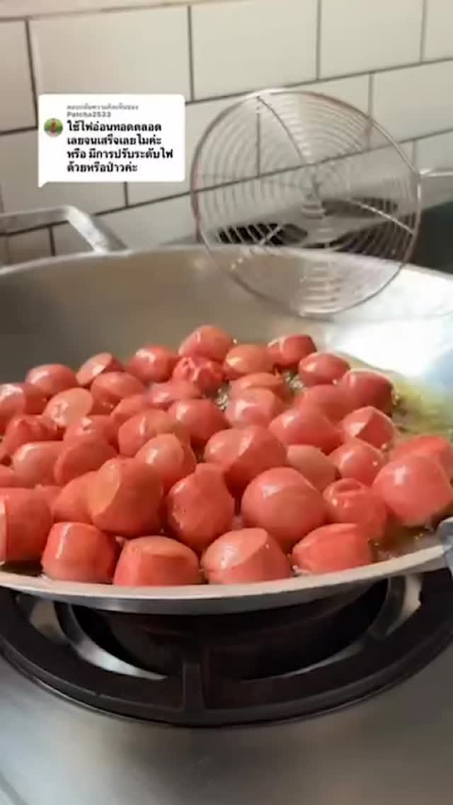 Post 10 by Hotdog Order on Instagram (video)