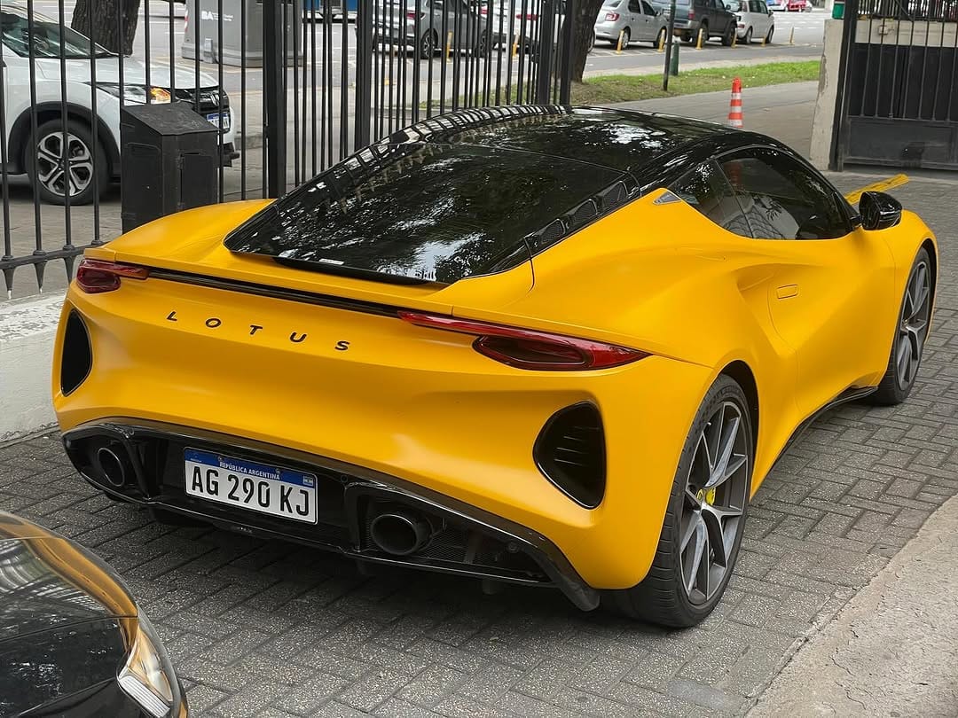 Post 5 by Exotic Autos Argentina 🇦🇷 on Instagram (image)