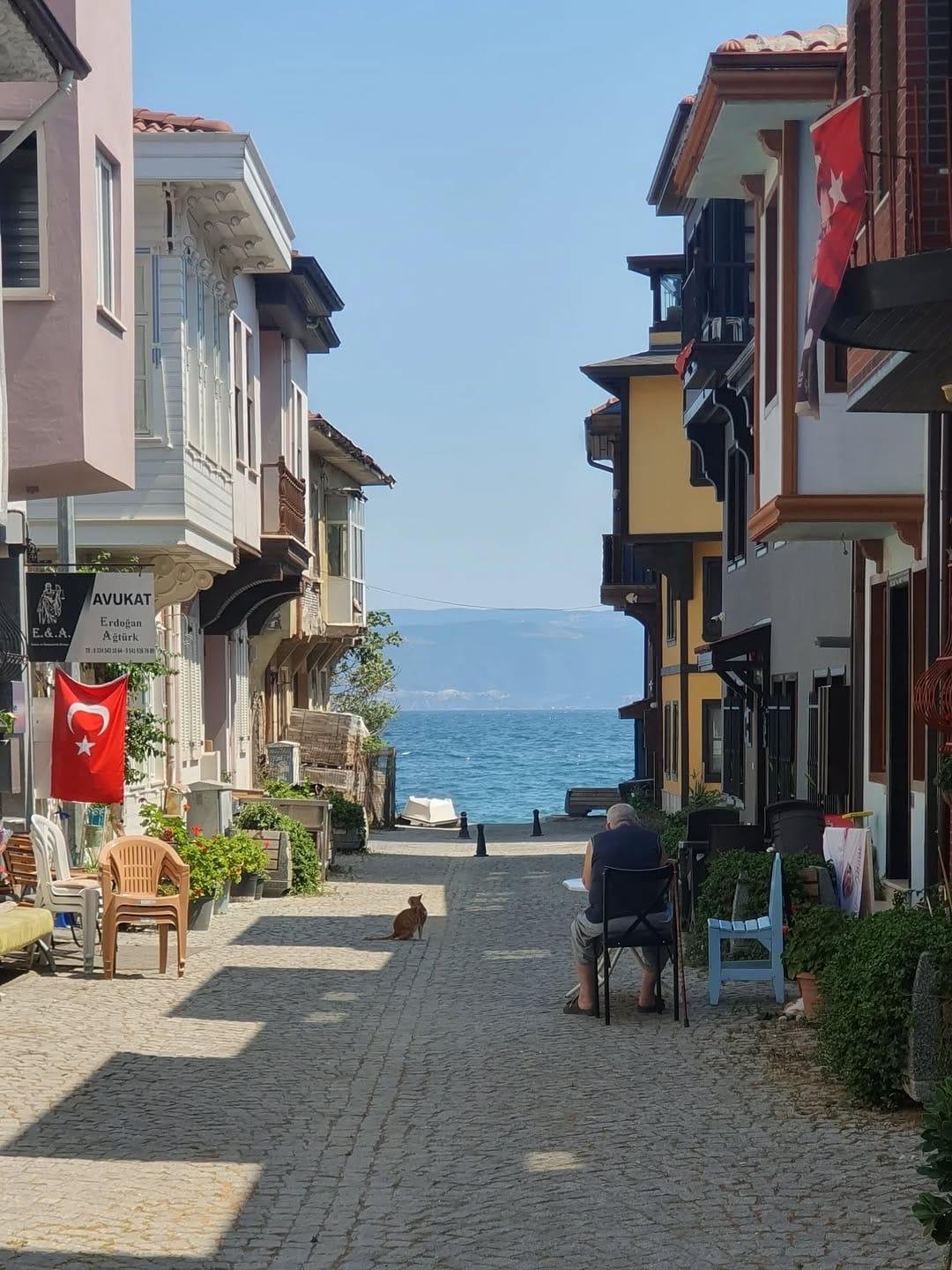 Post 4 by GÜZEL MUDANYA on Instagram (image)