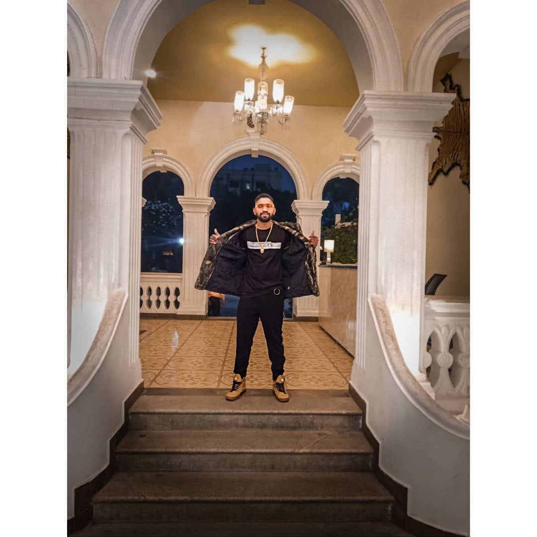 Post 3 by PRAVEEN HASH on Instagram (image)