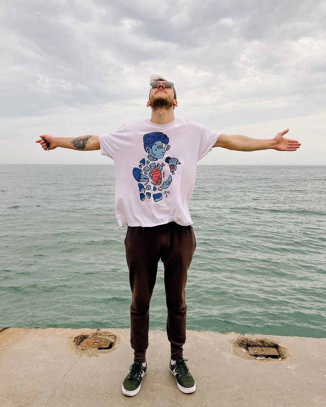 Post 8 by 𝐕𝐢𝐭𝐚𝐥𝐢𝐢 𝐇𝐚𝐫𝐦𝐚𝐬𝐡 on Instagram (image)