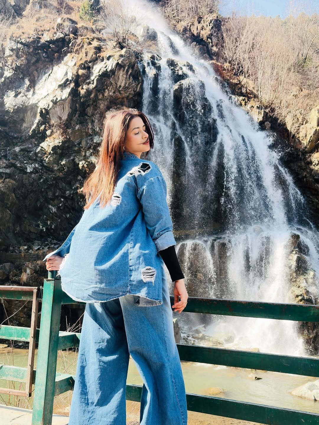 Post 8 by Ronia Khan on Instagram (carousel)