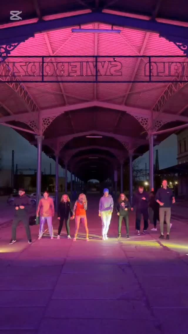 Post 1 by GRUPO DE DANÇA on Instagram (video)