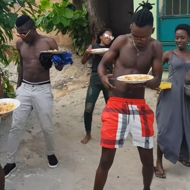 Post 10 by GRUPO DE DANÇA on Instagram (video)