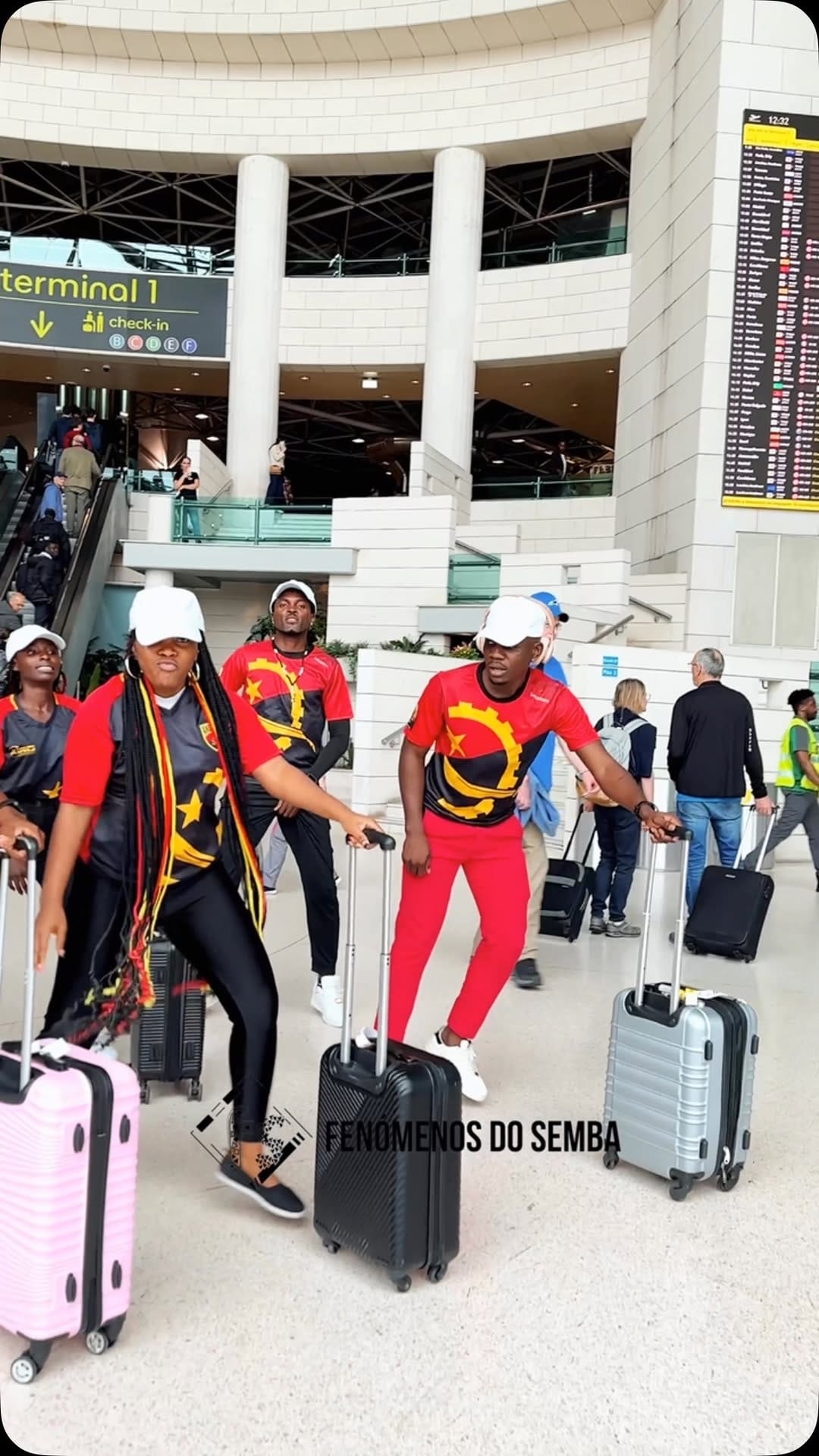 Post 8 by GRUPO DE DANÇA on Instagram (video)
