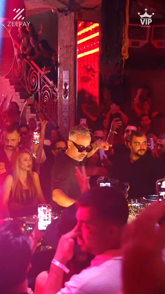 Post 6 by Alireza Ebadi on Instagram (video)