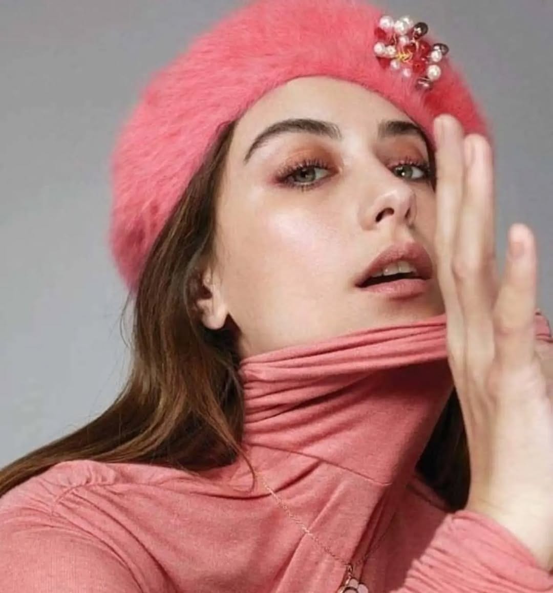 Post 3 by Hazalkaya✨ on Instagram (image)