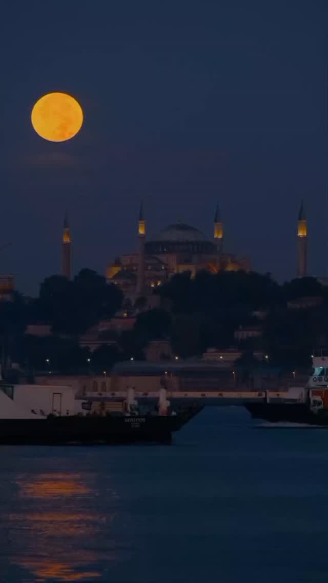 Post 3 by AyGün Yetiş ®️ on Instagram (video)