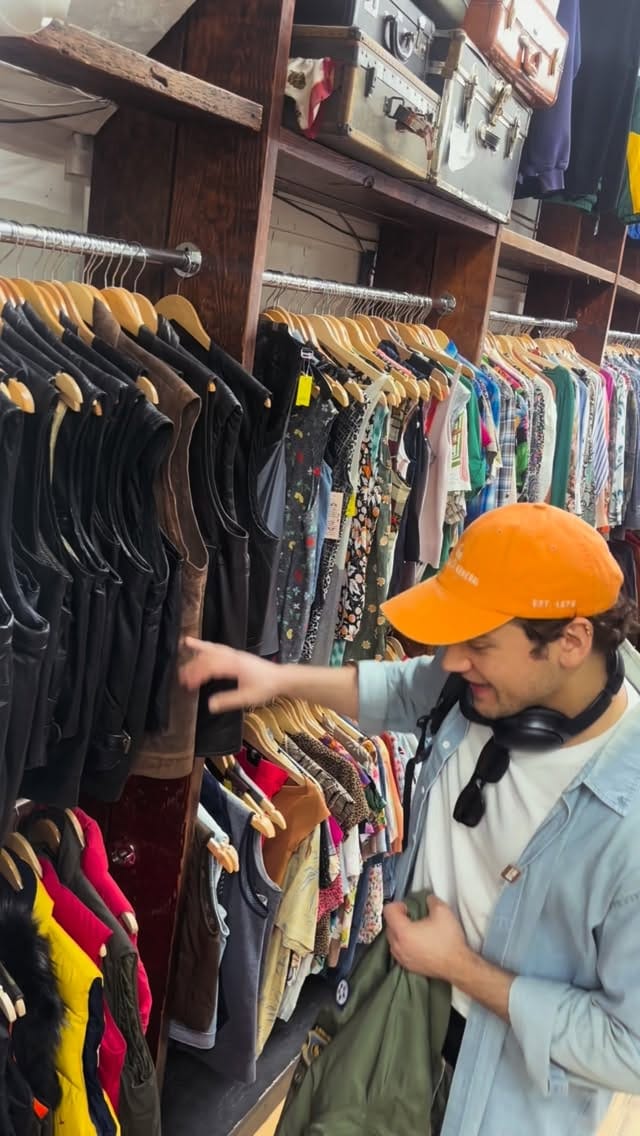 Post 10 by Cem Anıl Kenar on Instagram (video)