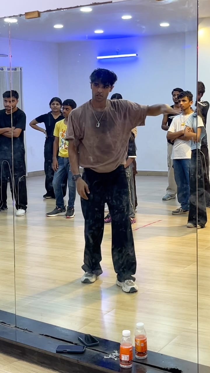 Post 2 by Achal Bhatnagar on Instagram (video)
