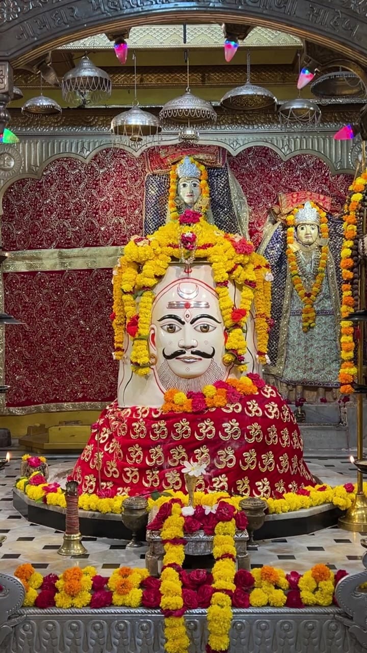 Post 1 by શ્રી બિલેશ્વર મહાદેવ મંદિર, બિલેશ્વર on Instagram (video)