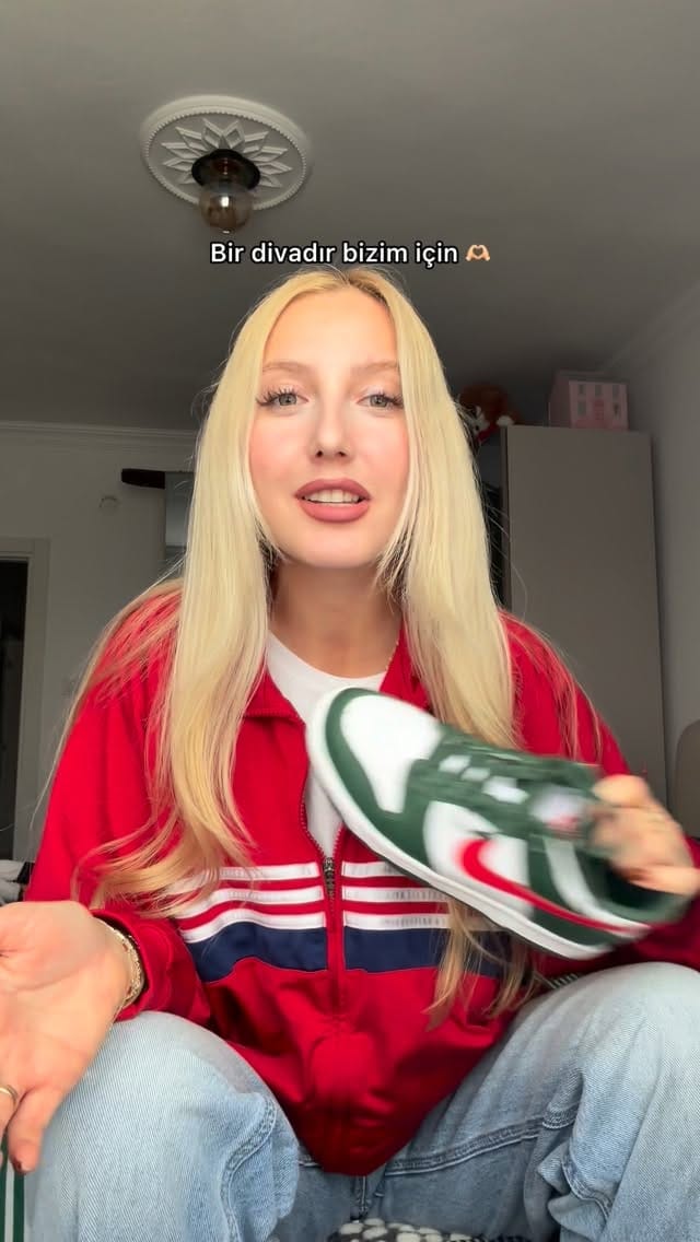 Post 4 by Buket Buse Başara ♡ on Instagram (video)