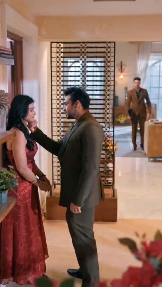 Post 8 by Mohak khurana on Instagram (video)