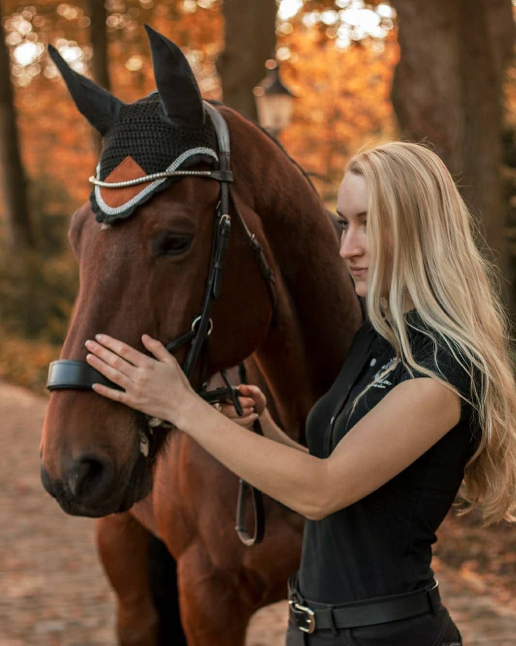 Post 8 by Kampioen! on Instagram (carousel)