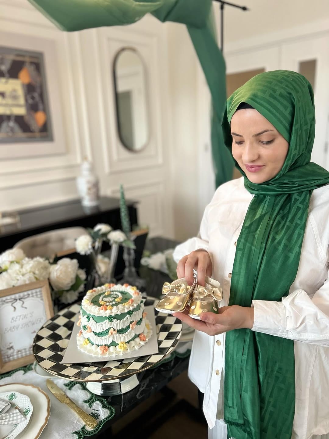 Post 8 by Betül Seher Demir on Instagram (carousel)