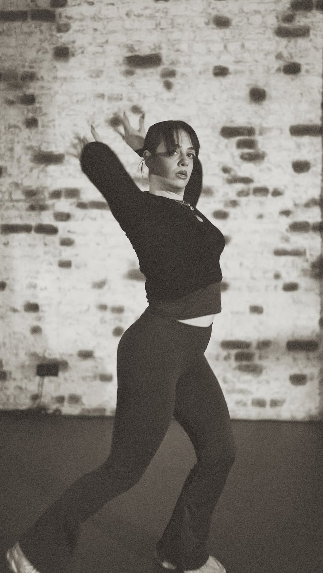 Post 4 by Izel Altınören 🌻 on Instagram (video)