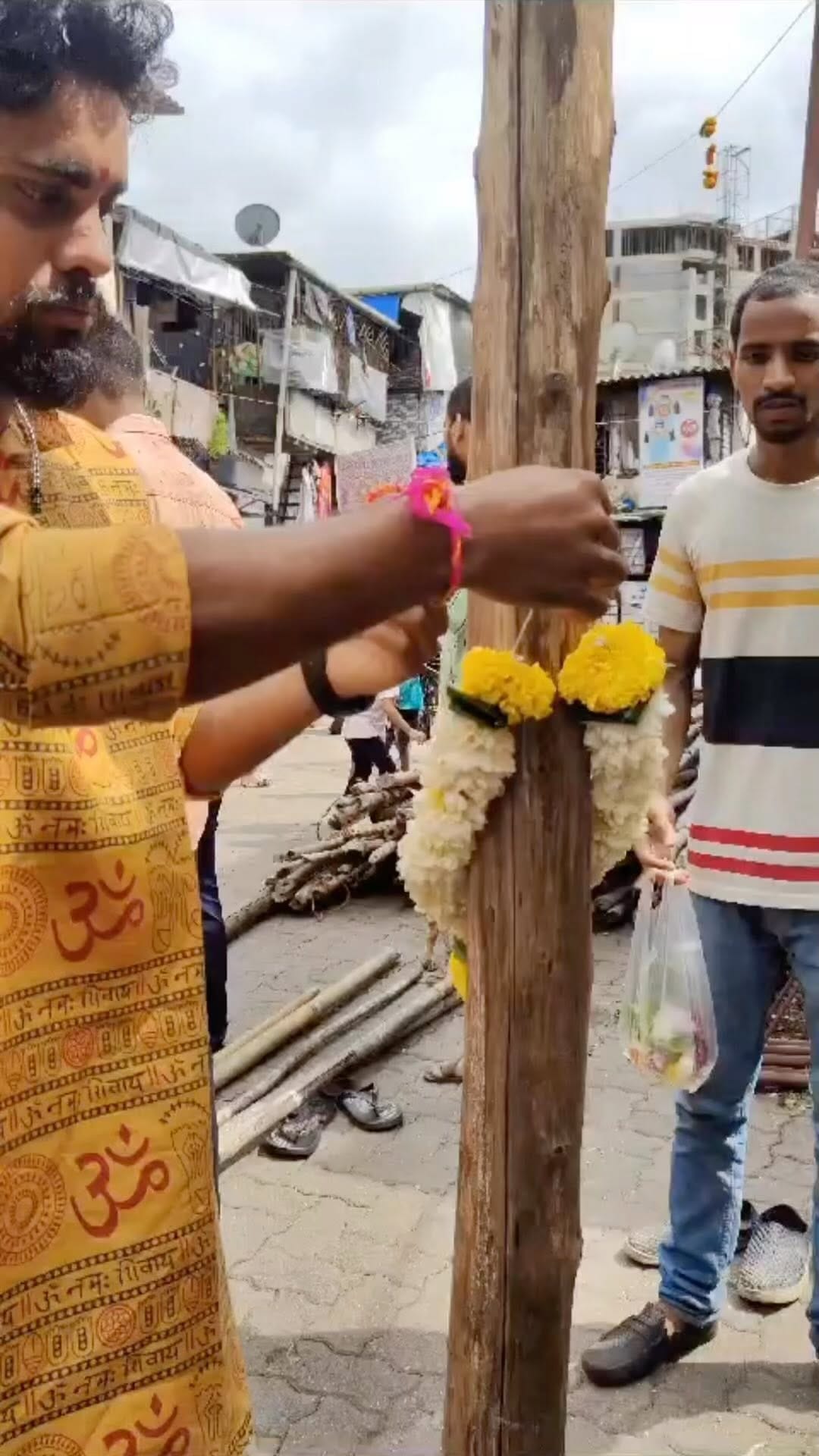 Post 2 by WeMumbaikar - YW on Instagram (video)