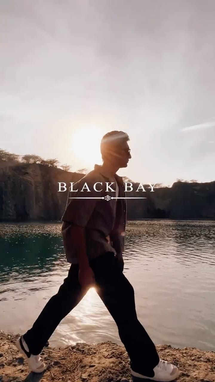 Post 3 by Hemant Gahlot on Instagram (video)