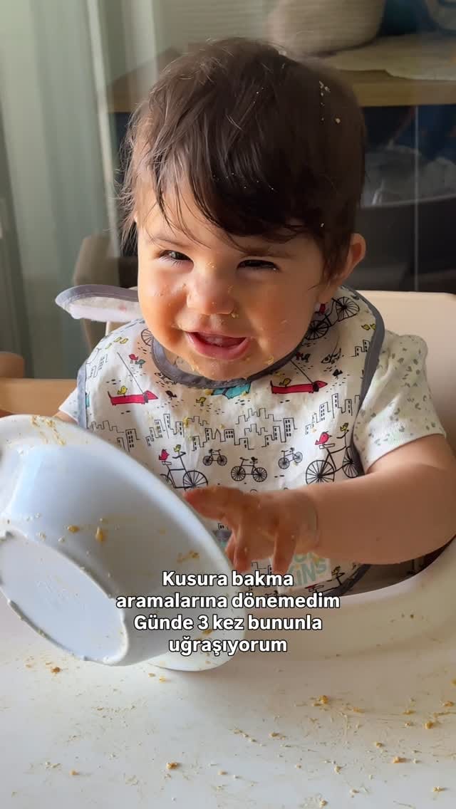 Post 6 by Pelin on Instagram (video)