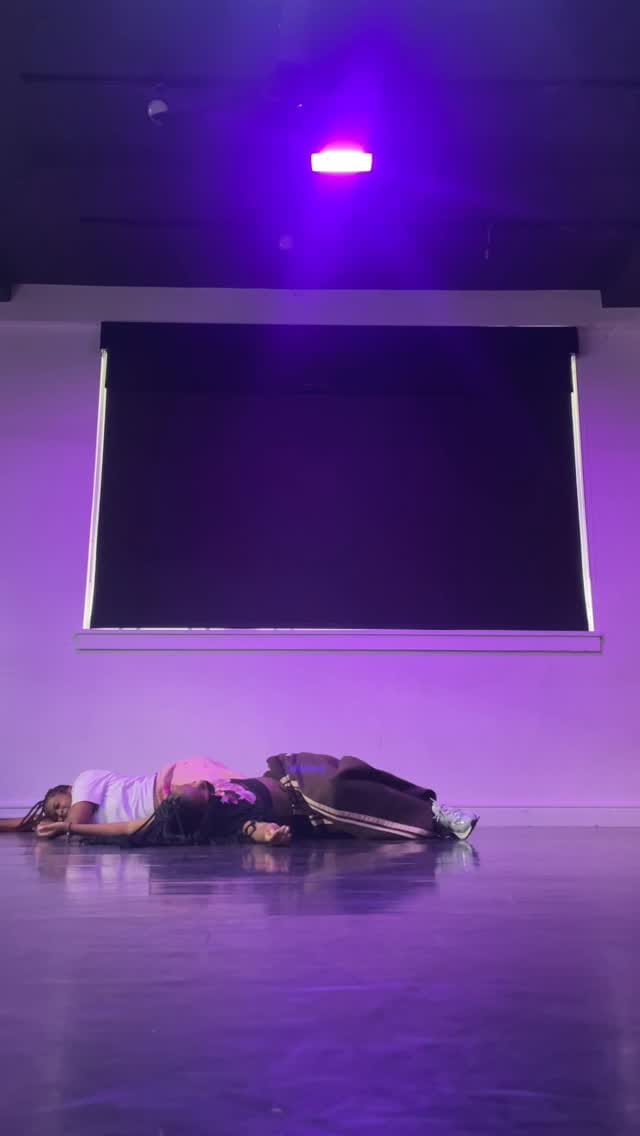 Post 8 by Twins on Instagram (video)