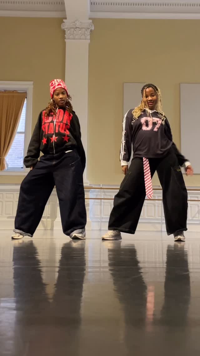 Post 2 by Twins on Instagram (video)