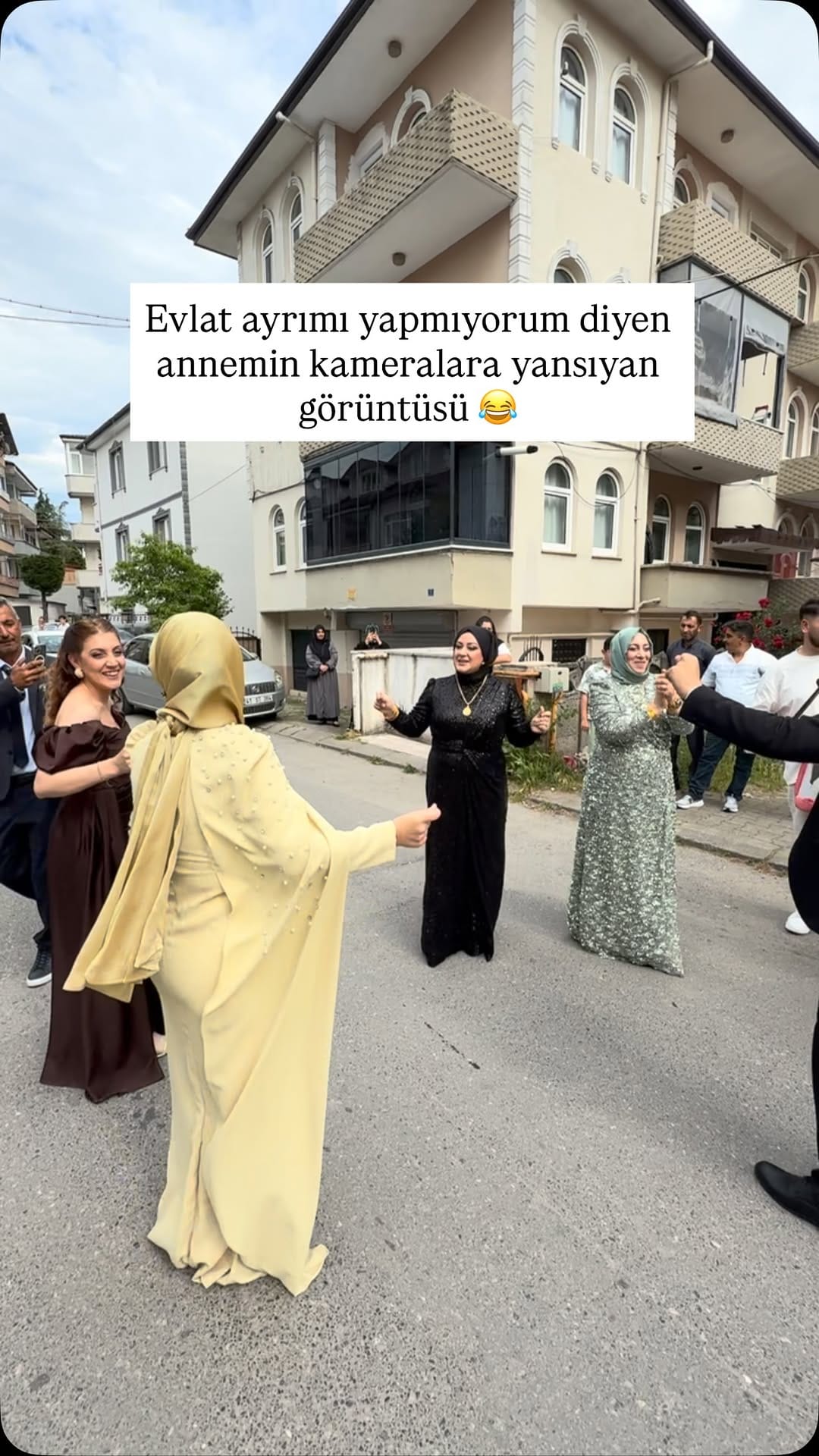 Post 8 by Dilek Acıkgöz on Instagram (video)