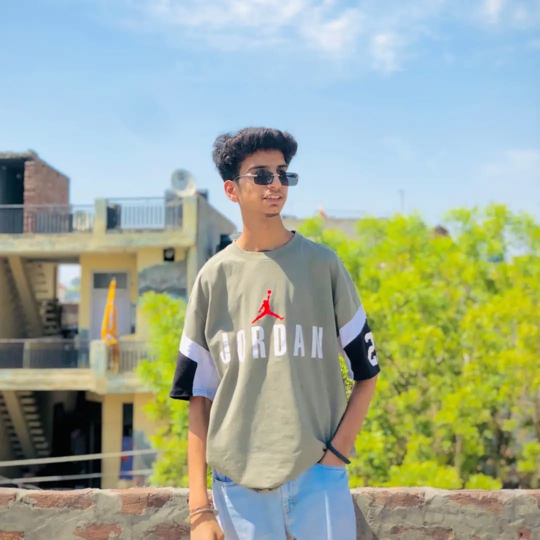 Post 9 by Shivam..🫀 on Instagram (image)