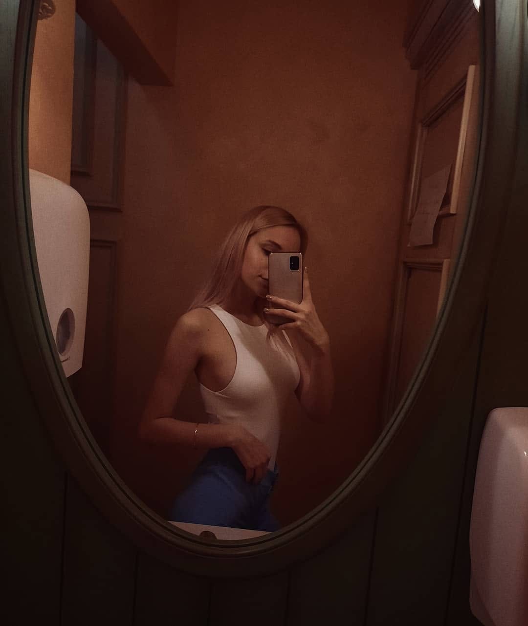 Post 4 by sefequrbanova on Instagram (image)