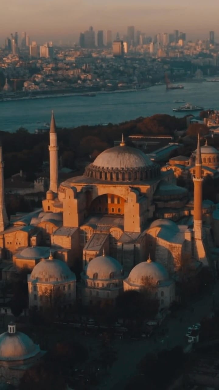 Post 7 by AK Gençlik on Instagram (video)