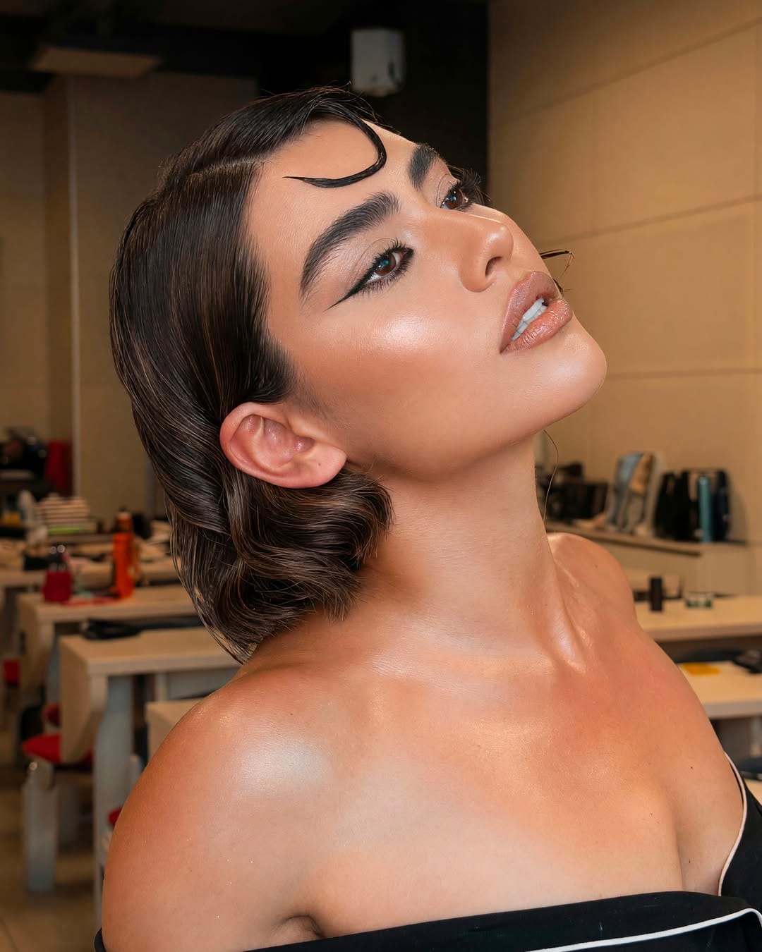 Post 5 by Makeup Artist  İSTANBUL AFRA on Instagram (carousel)
