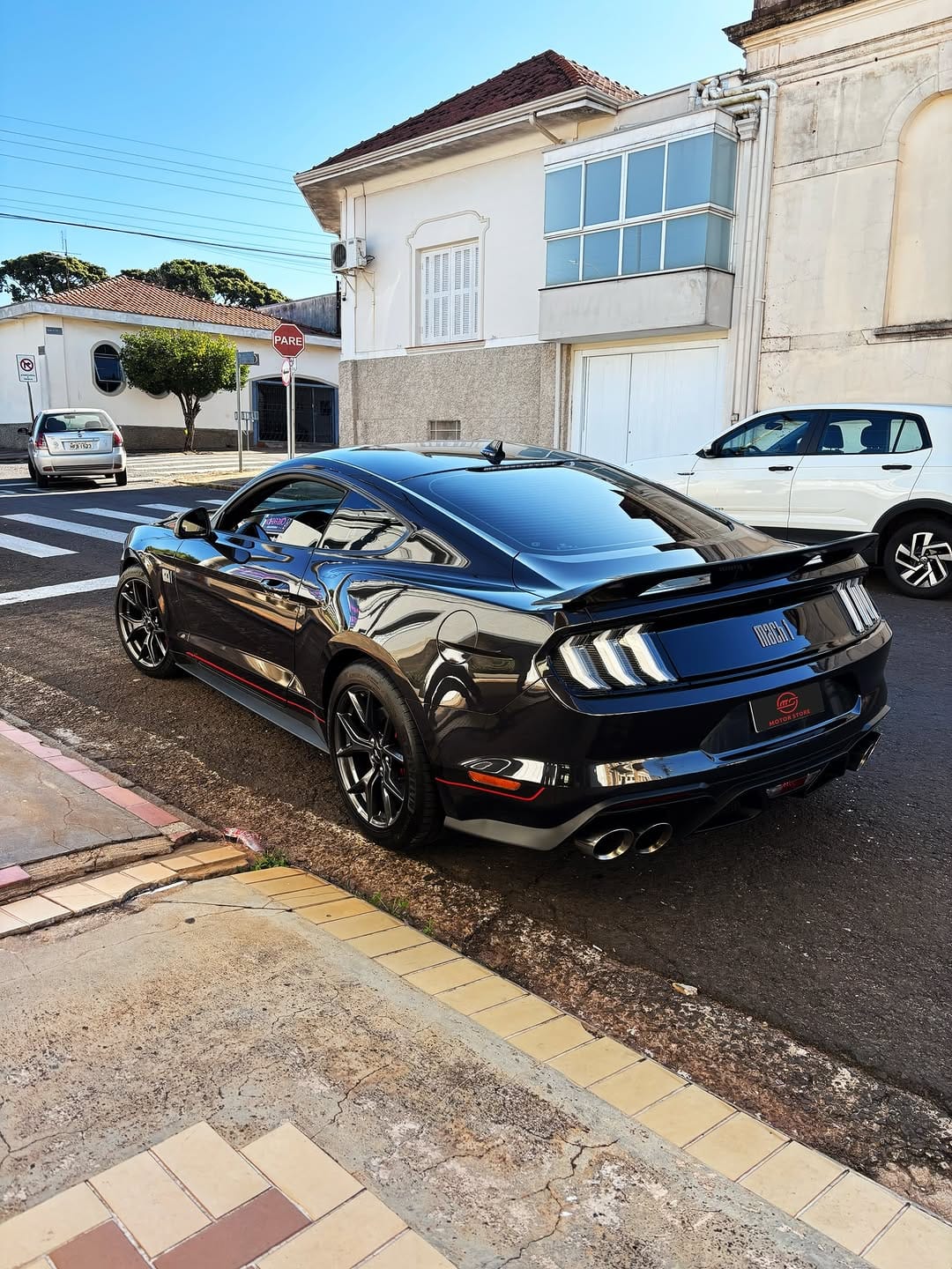 Post 3 by Pedro Paulo Kartalian | Motor Store on Instagram (image)