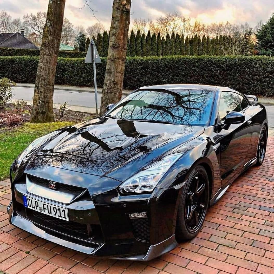 Post 1 by Lifestyle | Supercars | Wealth on Instagram (image)