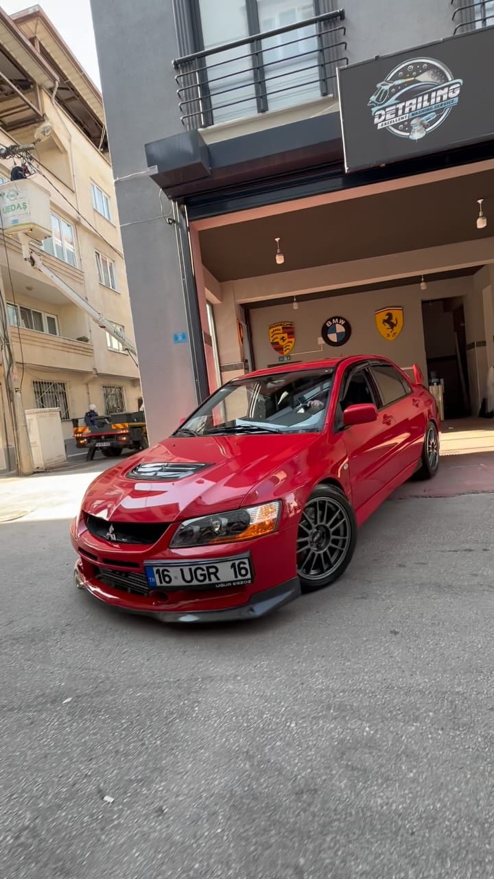 Post 7 by Emre Kaşmer on Instagram (video)