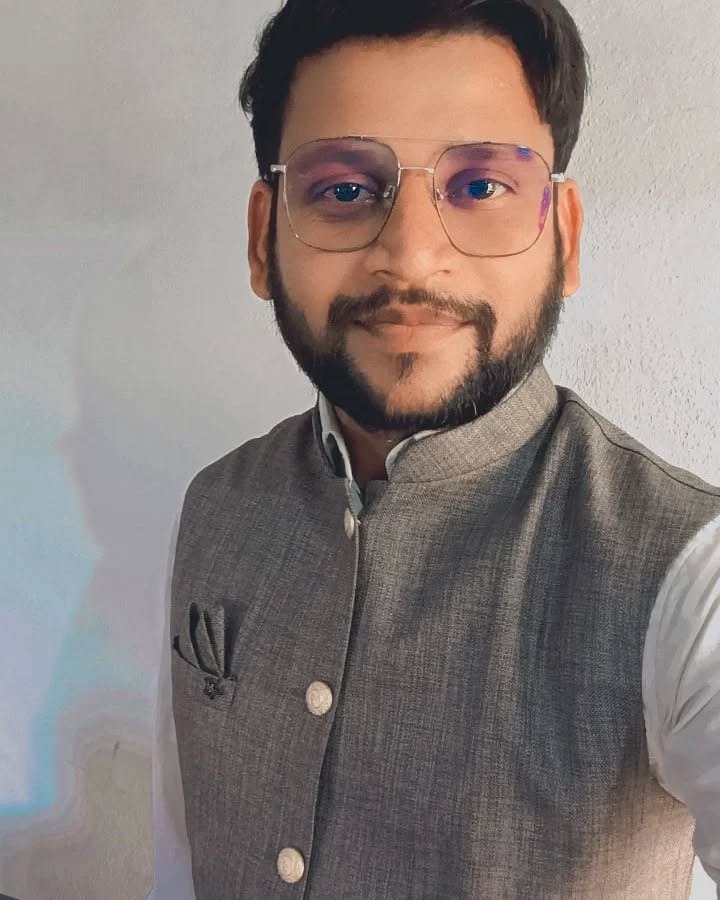 Post 6 by Aashish M. Choudhary on Instagram (image)