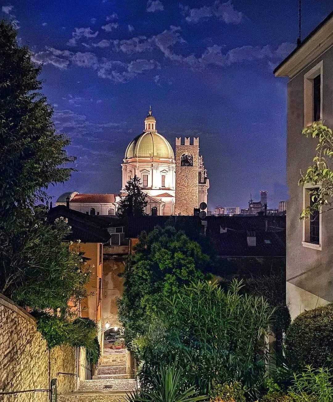 Post 10 by Instagramers Brescia on Instagram (image)