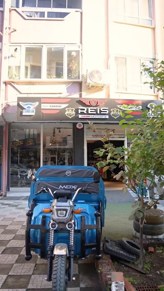 Post 10 by Reis Motors on Instagram (video)