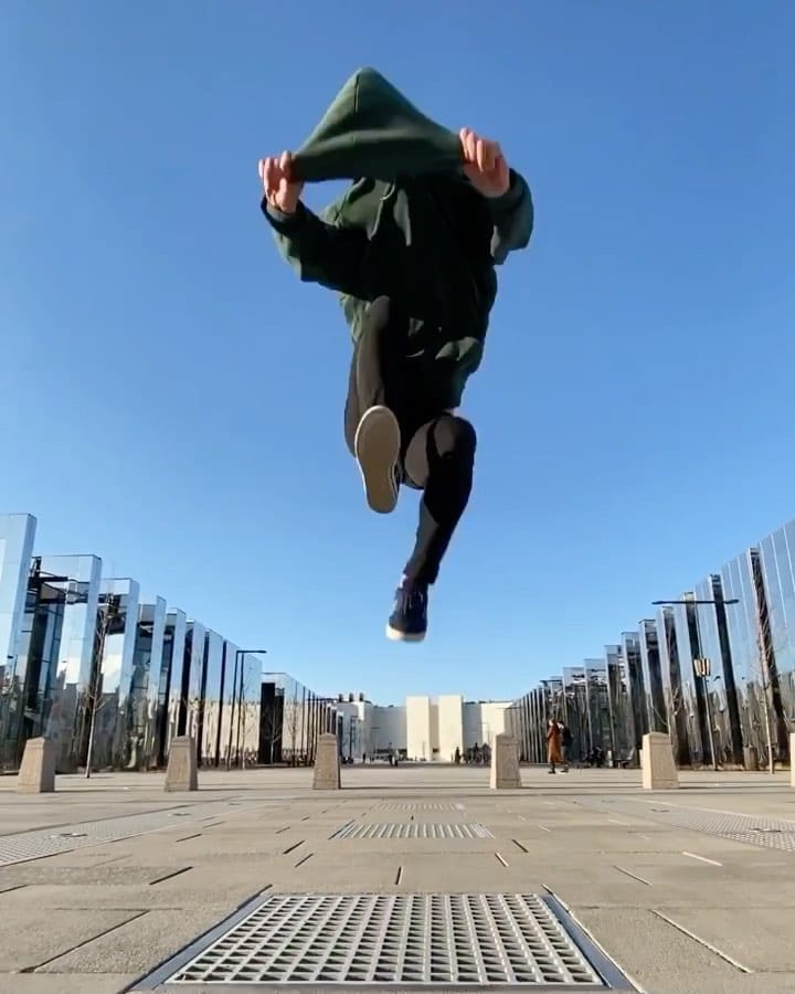 Post 2 by Awesome People on Instagram (video)