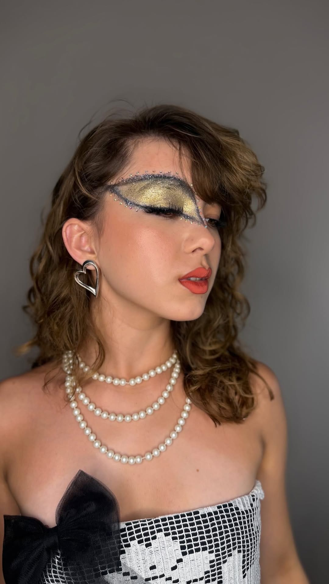 Post 2 by Nazlı Akköse on Instagram (video)