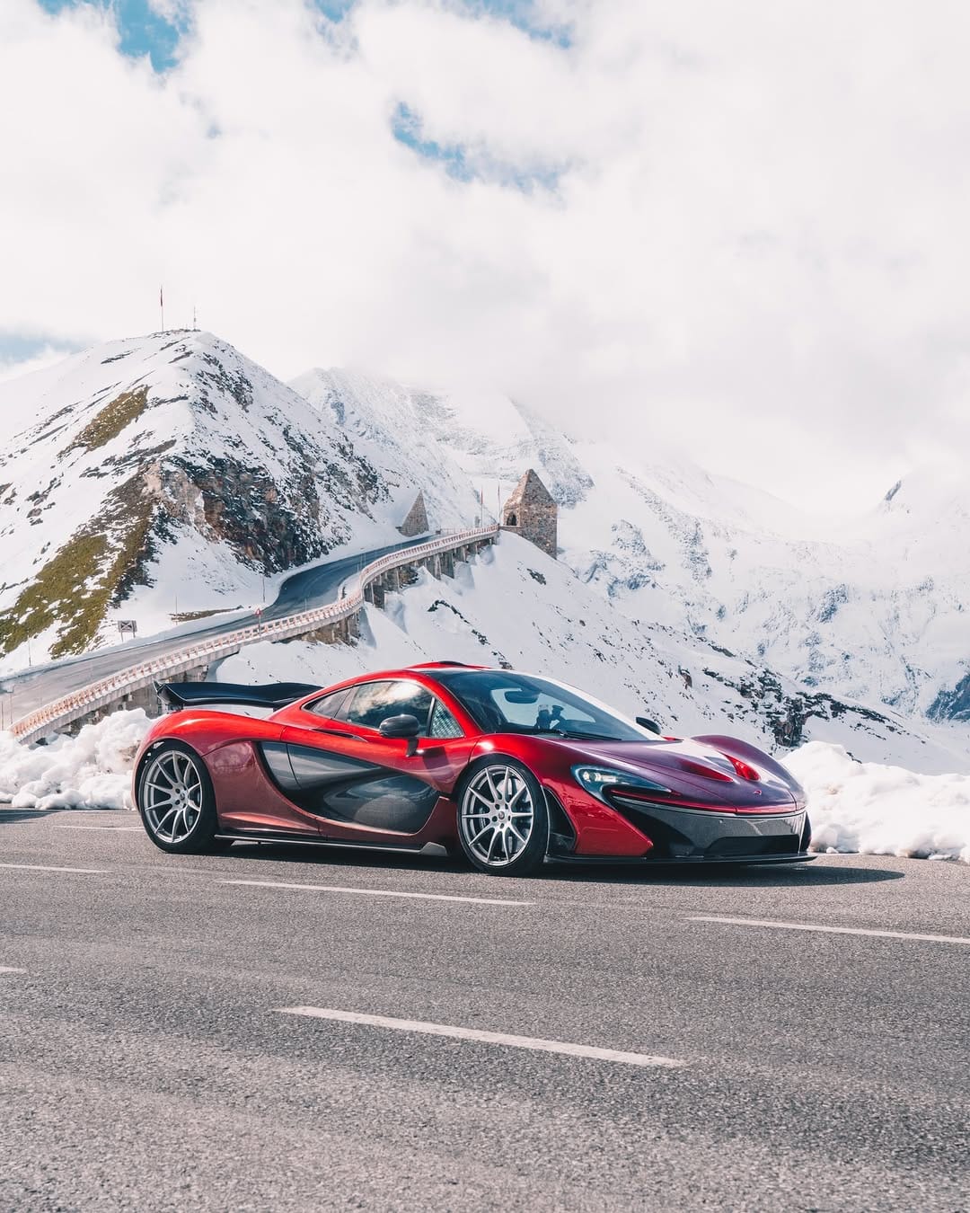 Post 10 by McLaren F1 Owners Club on Instagram (image)