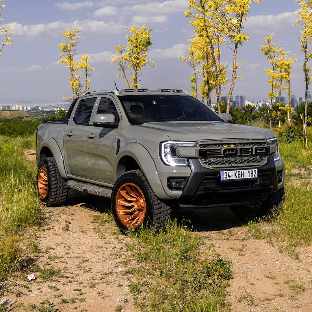 Post 9 by Hidrosan Off-Road Garage on Instagram (carousel)