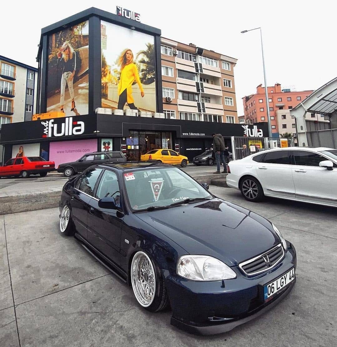 Post 10 by 🗣 YERLE BİR OLMUŞ HAYATLAR 🚘 on Instagram (image)