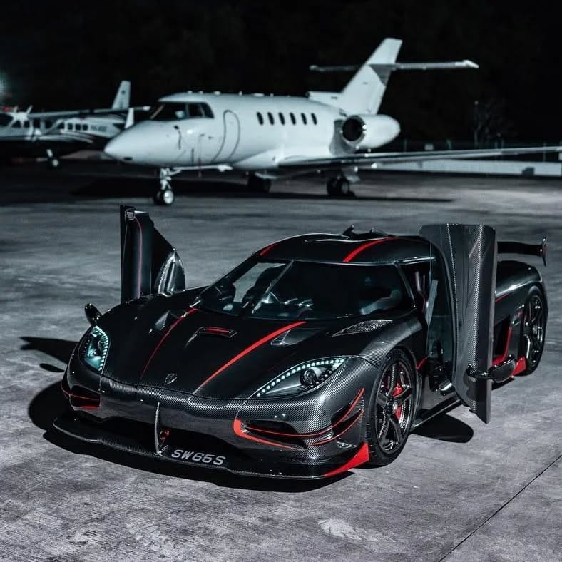 Post 10 by Official Carlovers on Instagram (carousel)