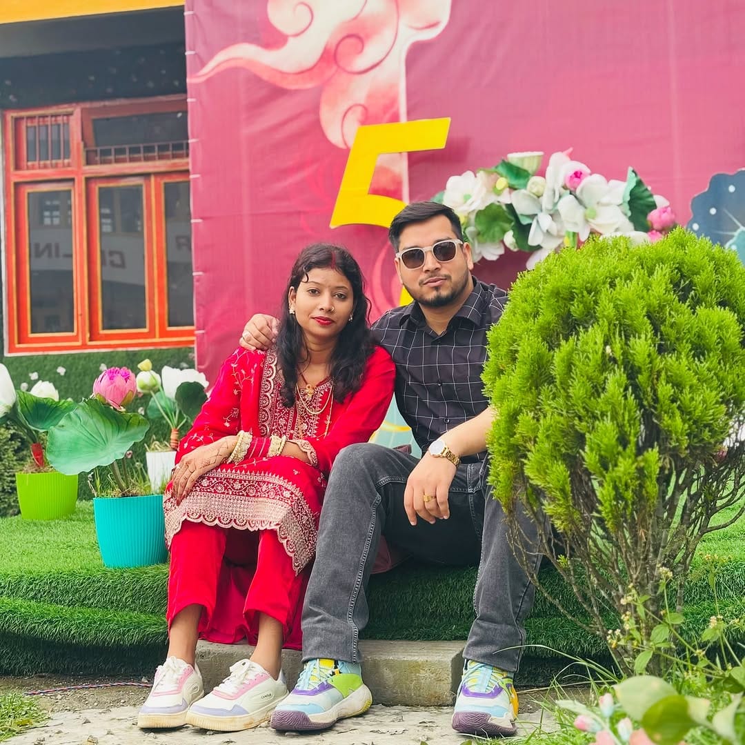 Post 6 by Ashutosh Raajver on Instagram (carousel)
