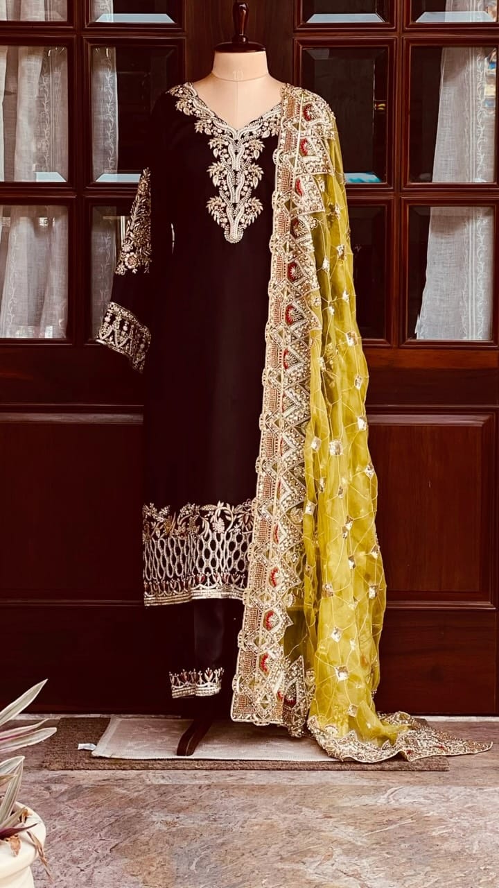 Post 5 by Kulwinder Nagra | Luxury Couture Punjab on Instagram (video)
