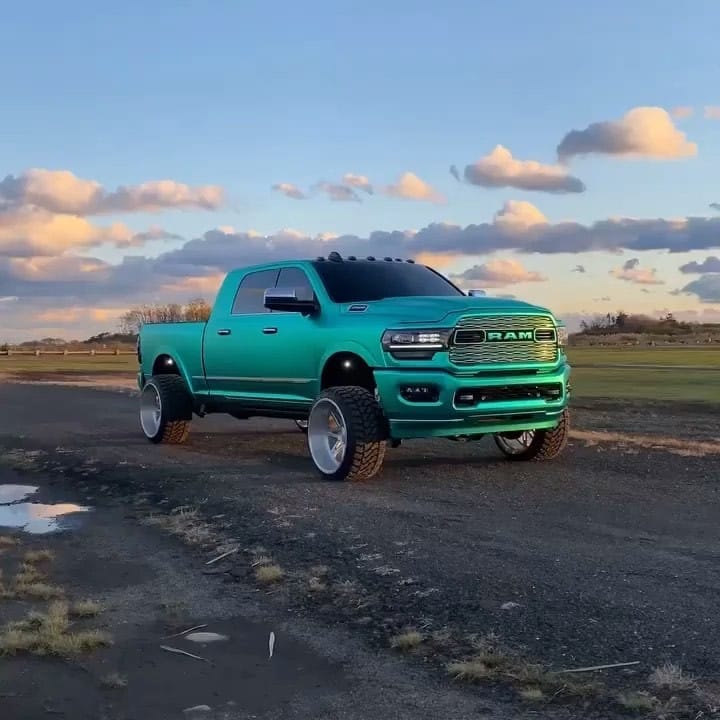 Post 4 by Diesel Customz on Instagram (video)