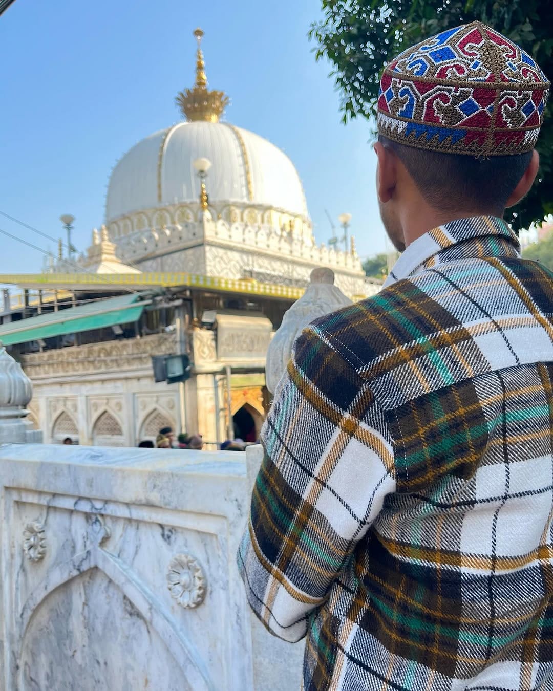 Post 10 by Khwaja Garib Nawaz on Instagram (image)