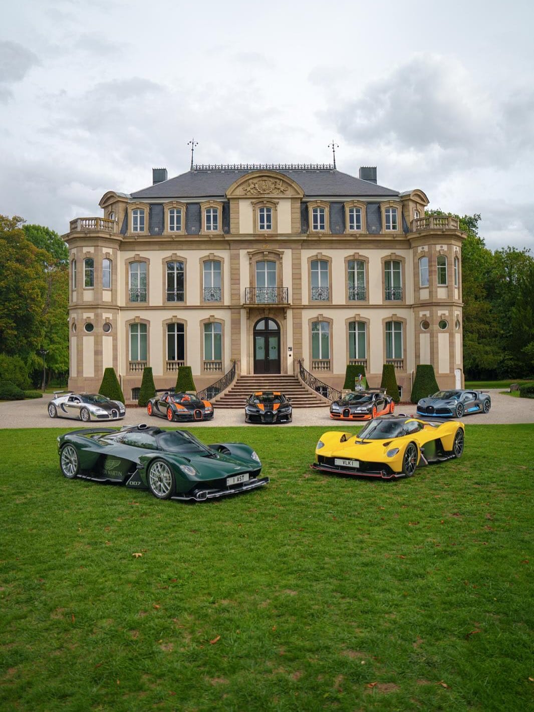 Post 10 by The Singh Collection on Instagram (carousel)