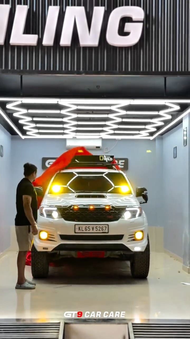 Post 9 by GT9 CAR CARE CHERPULASSERY on Instagram (video)
