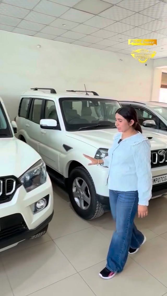 Post 7 by Mahindra First Choice on Instagram (video)